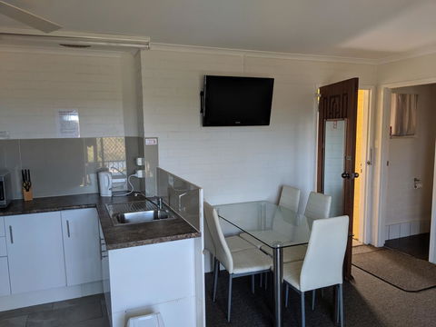 Harrington Village Motel - Accommodation Gladstone 2
