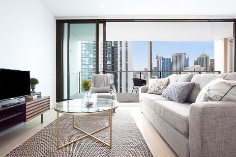 HAYMARKET HEIGHTS - Hosted By L'Abode Accommodation - Accommodation Gladstone 0