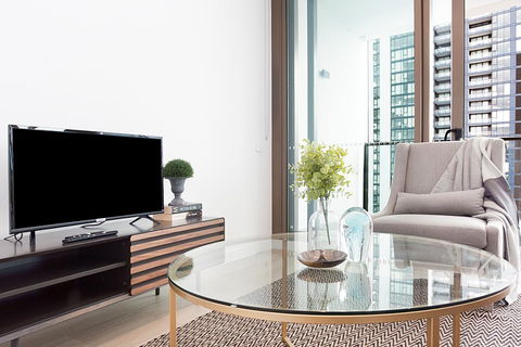 HAYMARKET HEIGHTS - Hosted By L'Abode Accommodation - Accommodation Gladstone 1