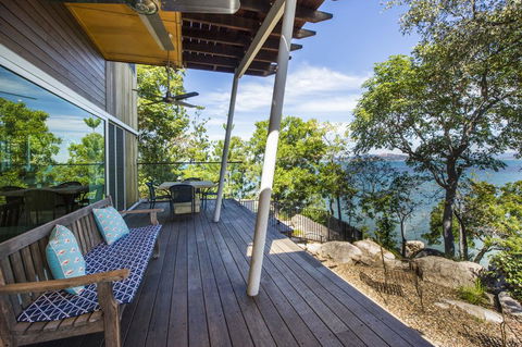 Headland Hideaway - Accommodation Gladstone 2
