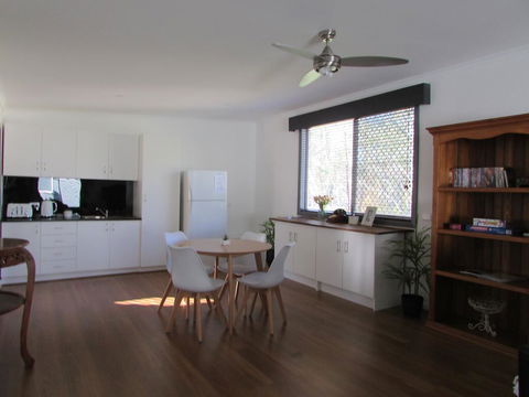 HEATHCOTE SHIRAZ COUNTRY STAYS - Accommodation Gladstone 1
