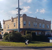 Helensburgh Hotel - Accommodation Gladstone