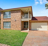 Hello Sunshine - 50m to beach access - Accommodation Gladstone