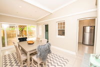 Book Orange Accommodation Vacations Accommodation Gladstone Accommodation Gladstone