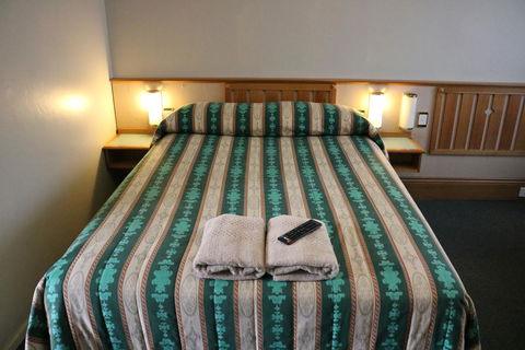 Hermitage Motel - Accommodation Gladstone 1