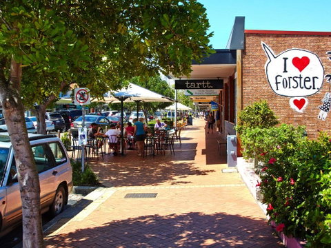 Hibiscus Court 5 - Accommodation Gladstone 1