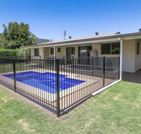 Hibiscus Holiday Home - Accommodation Gladstone