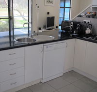Hidden Grove Retreat - Accommodation Gladstone