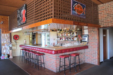 High Country Motel - Accommodation Gladstone 0