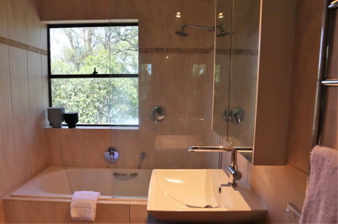 High Five @ Laguna Vista - Accommodation Gladstone 3