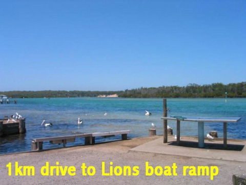 Hill Top Water And Bush Views - Accommodation Gladstone 1