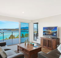 Hillcrest Views of Wagonga - Accommodation Gladstone