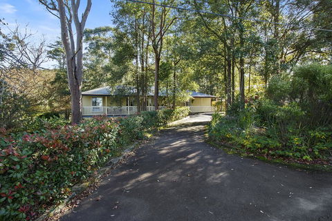 Hilldo - Lovely Mountainside Accommodation - Accommodation Gladstone 0