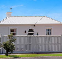 Historic Central Cottage In Warrnambool - Accommodation Gladstone