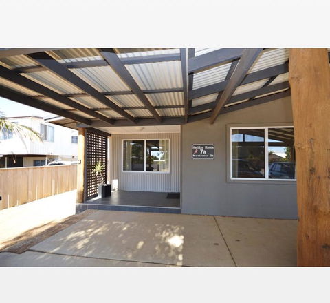 Holiday Haven - Accommodation Gladstone 0