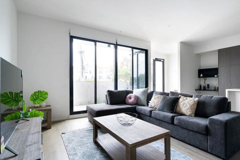 HOLIDAY HOME 3BR TOWNHOUSE With WIFI NEAR HIGHPOINT - Accommodation Gladstone 0