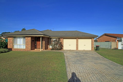 Holiday On The Water - Accommodation Gladstone 1