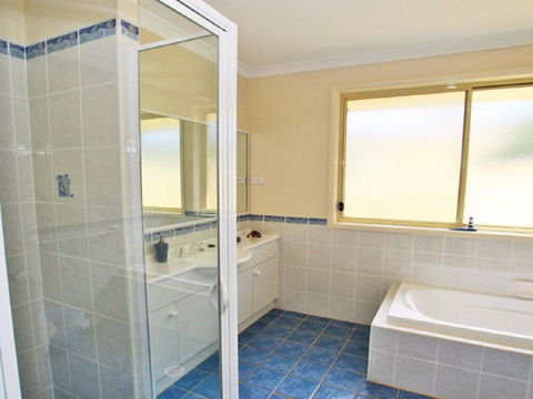 Home Away From Home - Accommodation Gladstone 0
