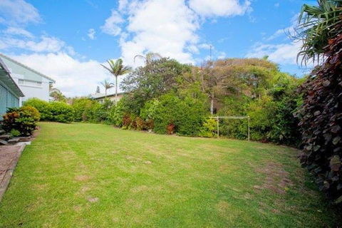 Home Away From Home With Sweeping Ocean Views - Unit 12, 60 Peregian Esplanade - Accommodation Gladstone 2
