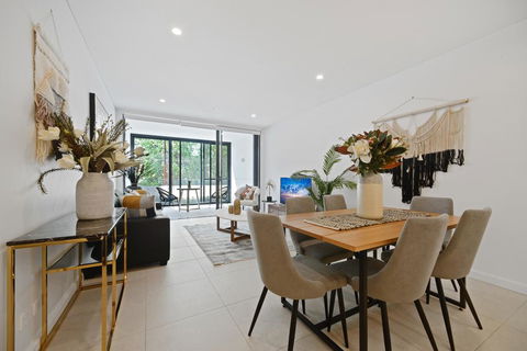 HomeHotel-New And Walking To Shopping,Super Clean - Accommodation Gladstone 0