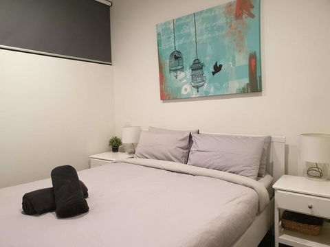 Homely Getaways @ Albert Park - Accommodation Gladstone 1