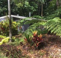 Honeybee House - Accommodation Gladstone