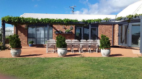 Horningsea - Accommodation Gladstone 0