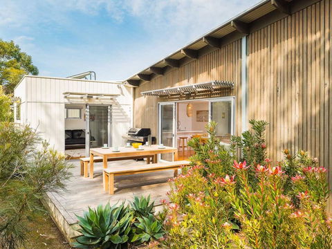 Island Pearl - Accommodation Gladstone 3