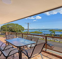 Island View 4 -Opposite Wallis Lake - Accommodation Gladstone