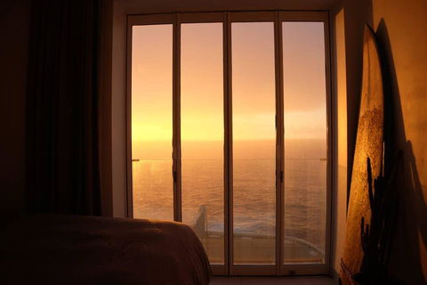 Im Living In A Dream - Cliffside Penthouse - Accommodation Gladstone 3