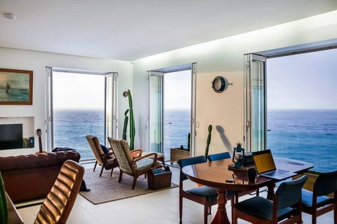 Im Living In A Dream - Cliffside Penthouse - Accommodation Gladstone 1