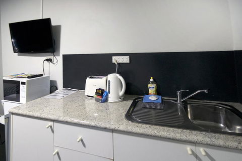 Jabiru Motel - Accommodation Gladstone 2