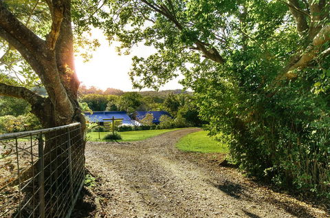 Jacaranda Cottages - Accommodation Gladstone 2
