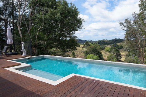 Jacaranda Cottages - Accommodation Gladstone 1