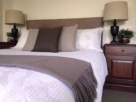 Jacaranda House Bed & Breakfast - Accommodation Gladstone 1