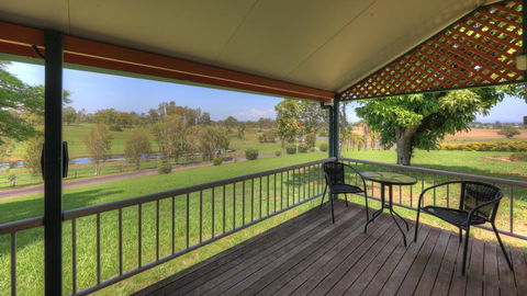 Jacaranda Motor Lodge - Accommodation Gladstone 2