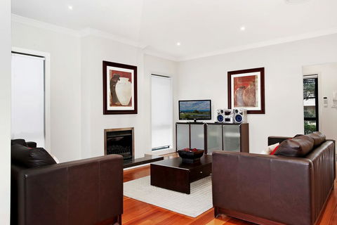 Jacarandas Parkview - Accommodation Gladstone 3