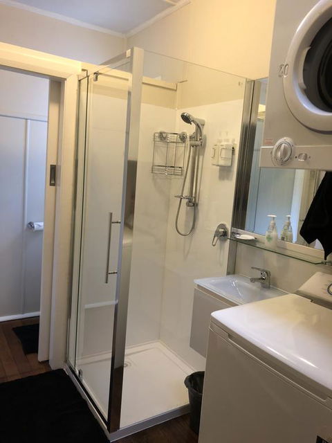 Jean Street Home Away From Home - Accommodation Gladstone 1