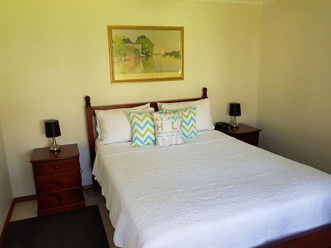 Jervis Bay Blue - Vincentia - Accommodation Gladstone 3