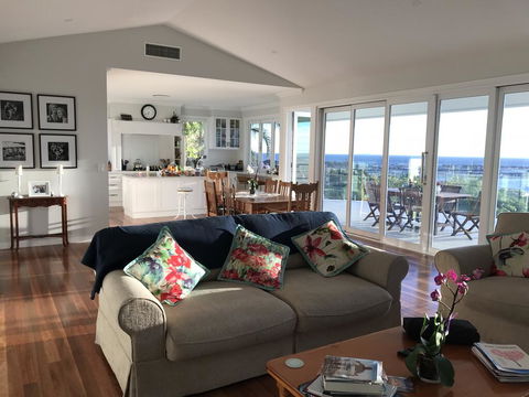 Jetty Beach Splendour Apartment - Accommodation Gladstone 1