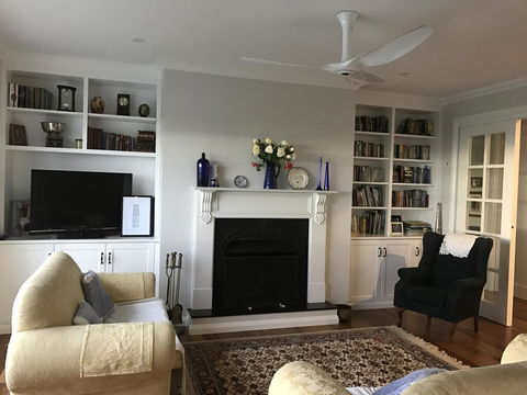 Jetty Beach Splendour Apartment - Accommodation Gladstone 2
