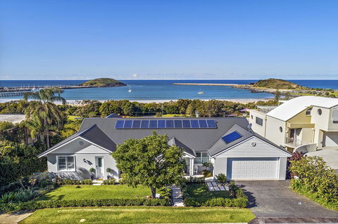 Jetty Beach Splendour Apartment - Accommodation Gladstone 0