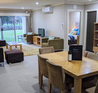 Jewel in the Crowne - Accommodation Gladstone