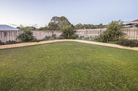 Jiia Jiia - Accommodation Gladstone 2