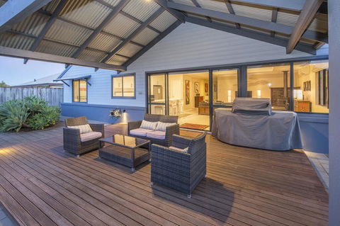 Jiia Jiia - Accommodation Gladstone 3