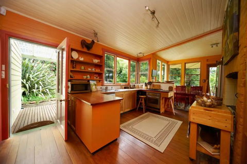 JILLS RETREAT LEURA/KATOOMBA - Accommodation Gladstone 2