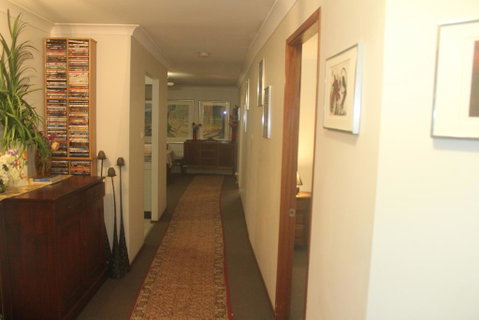 JOHN HUNTER B&B - Accommodation Gladstone 0