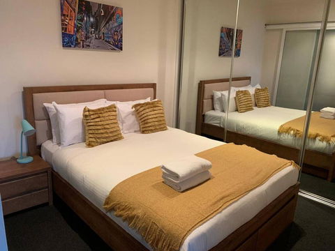 JOLI Opposite MCG And Botanical Gardens - Accommodation Gladstone 2