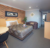 Jumbuck Motor Inn - Accommodation Gladstone