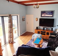 JUST-4-YOU amazing sea views WIFI fullly air-conditioned king bed - Accommodation Gladstone